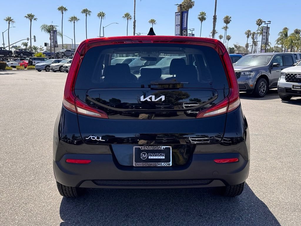 Used 2022 Kia Soul LX FWD image 11
