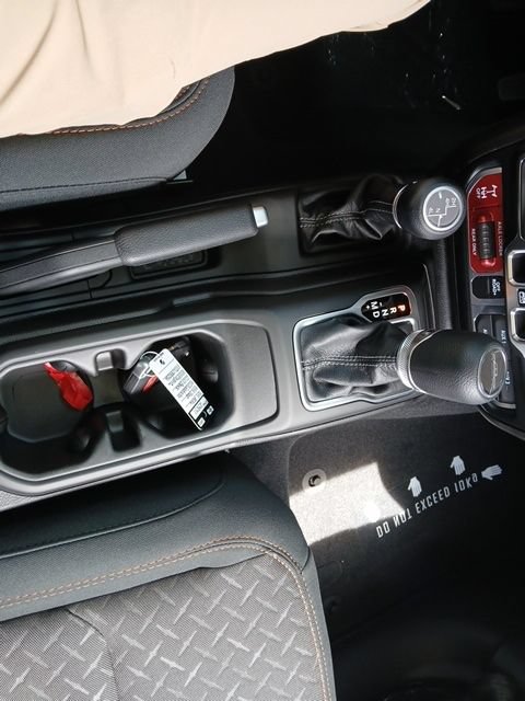 New 2026 Jeep Gladiator Mojave AWD/4WD image 16