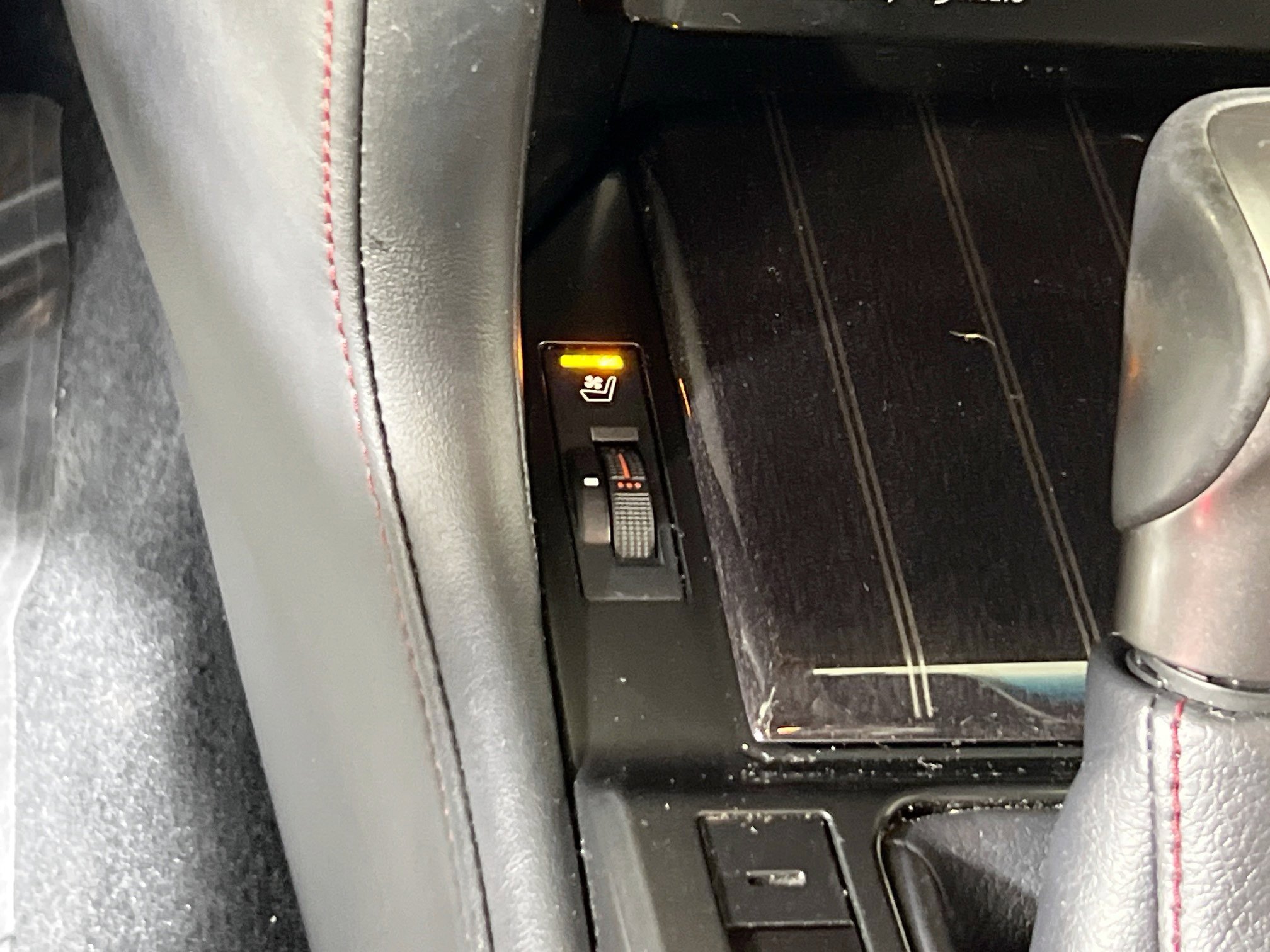 Used 2023 Lexus GX 460 Premium image 20