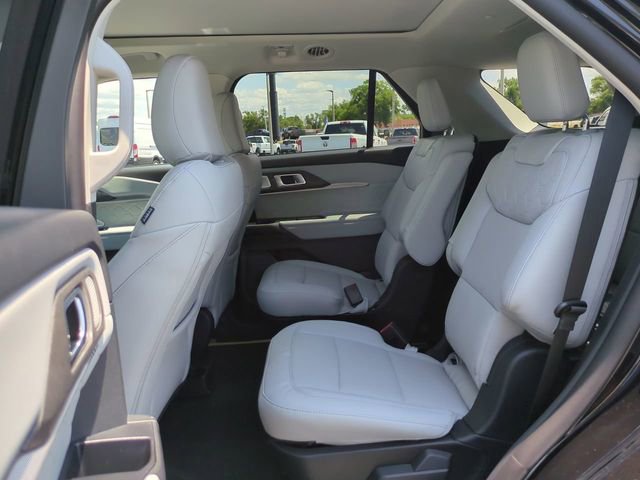 New 2026 Ford Explorer Platinum AWD/4WD image 16