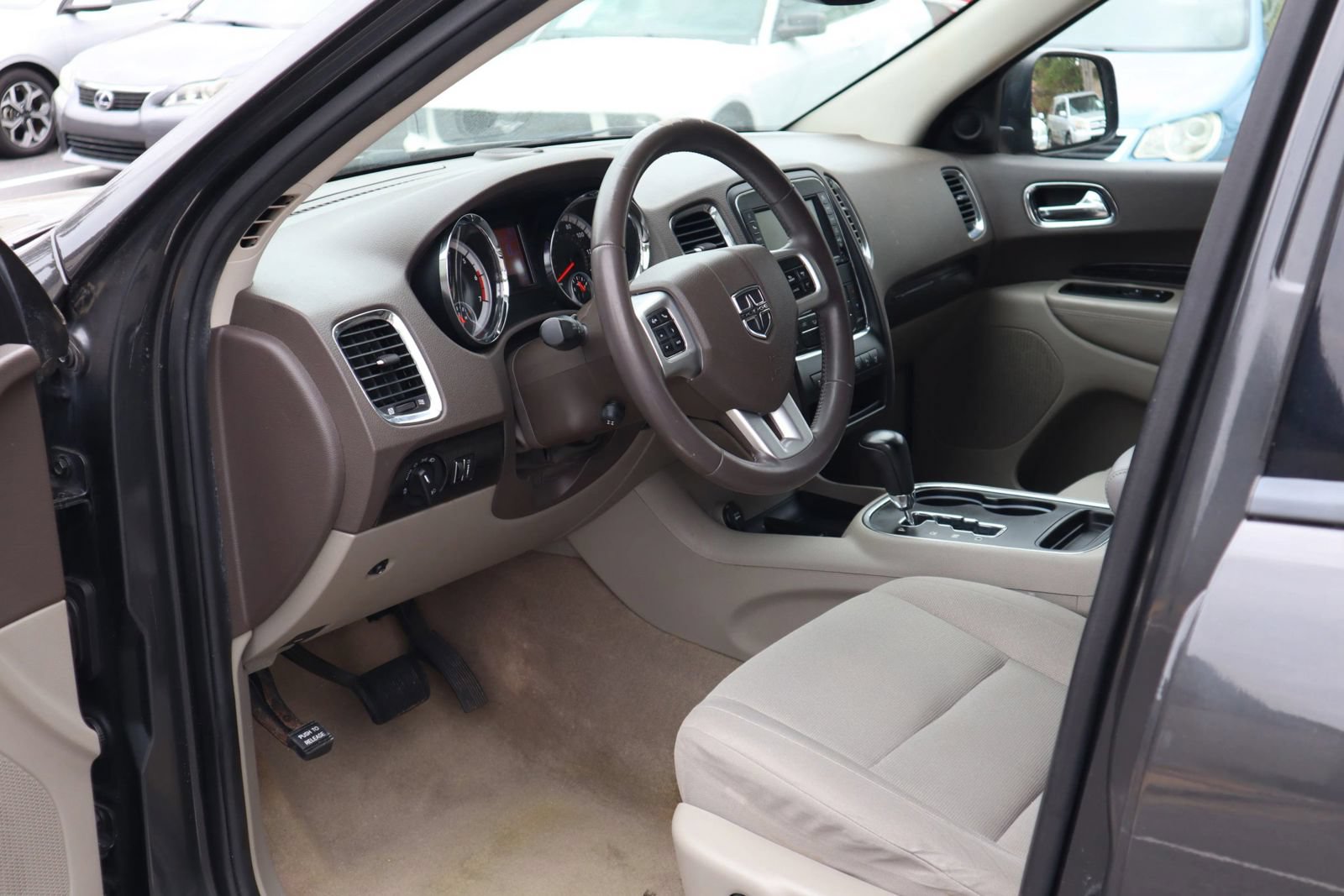 Used 2011 Dodge Durango Crew w/ Trailer Tow Group IV RWD image 8