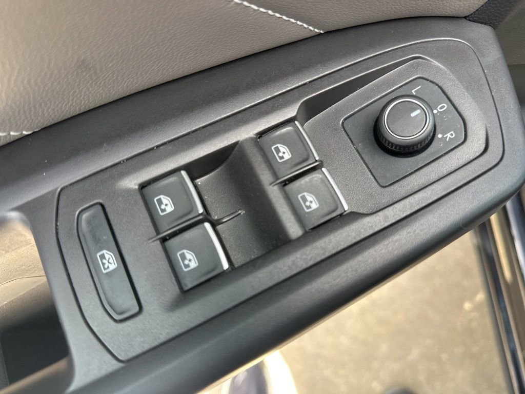 Used 2023 Volkswagen Atlas SEL AWD/4WD image 15