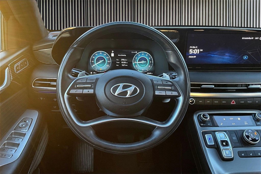 Used 2023 Hyundai Palisade Calligraphy w/ Cargo Package image 5