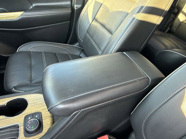 Certified 2018 GMC Acadia Denali w/ Technology Package image 23