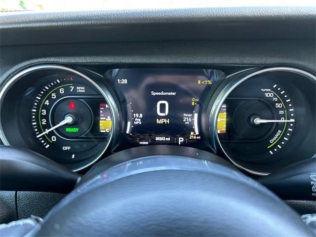 Used 2023 Jeep Wrangler Sahara AWD/4WD image 20