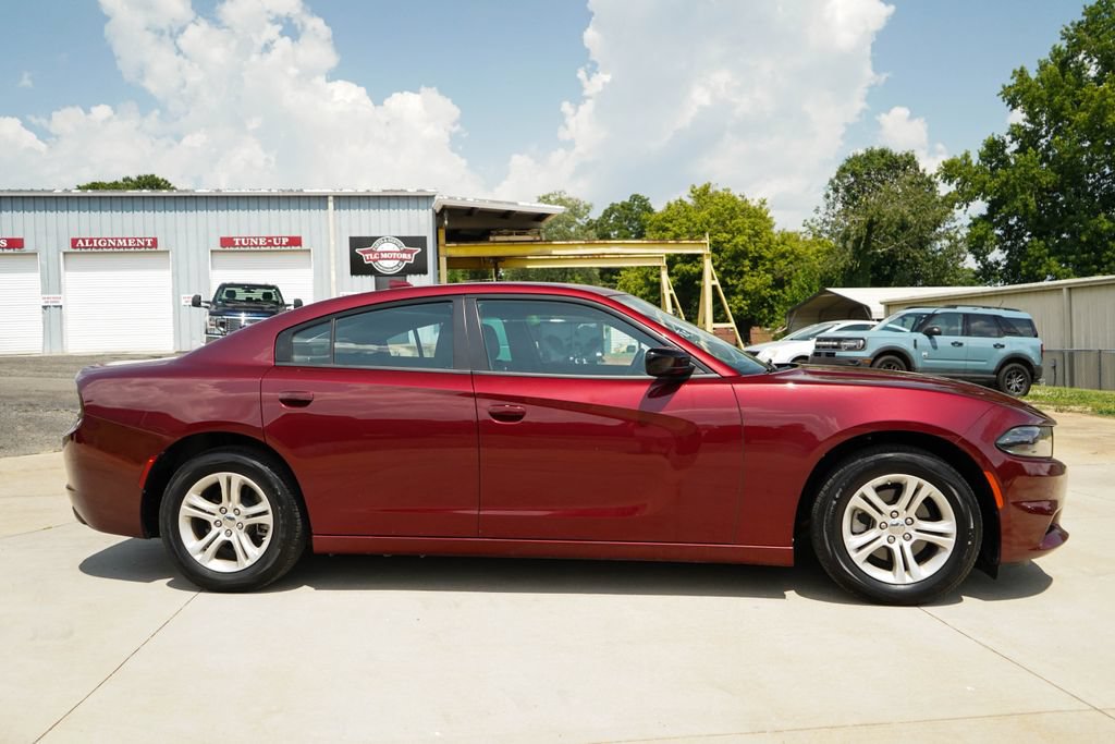 Used 2023 Dodge Charger SXT RWD image 3