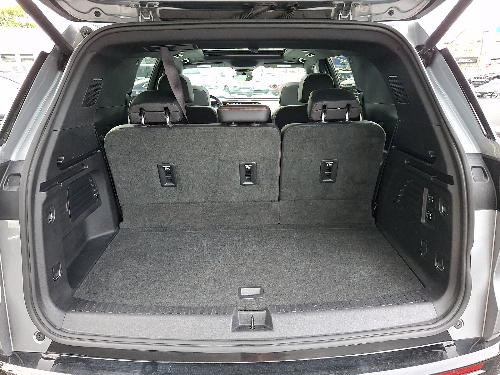 Certified 2024 Chevrolet Traverse RS AWD/4WD image 32