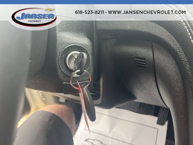 Used 2014 Chevrolet Traverse LTZ FWD image 16