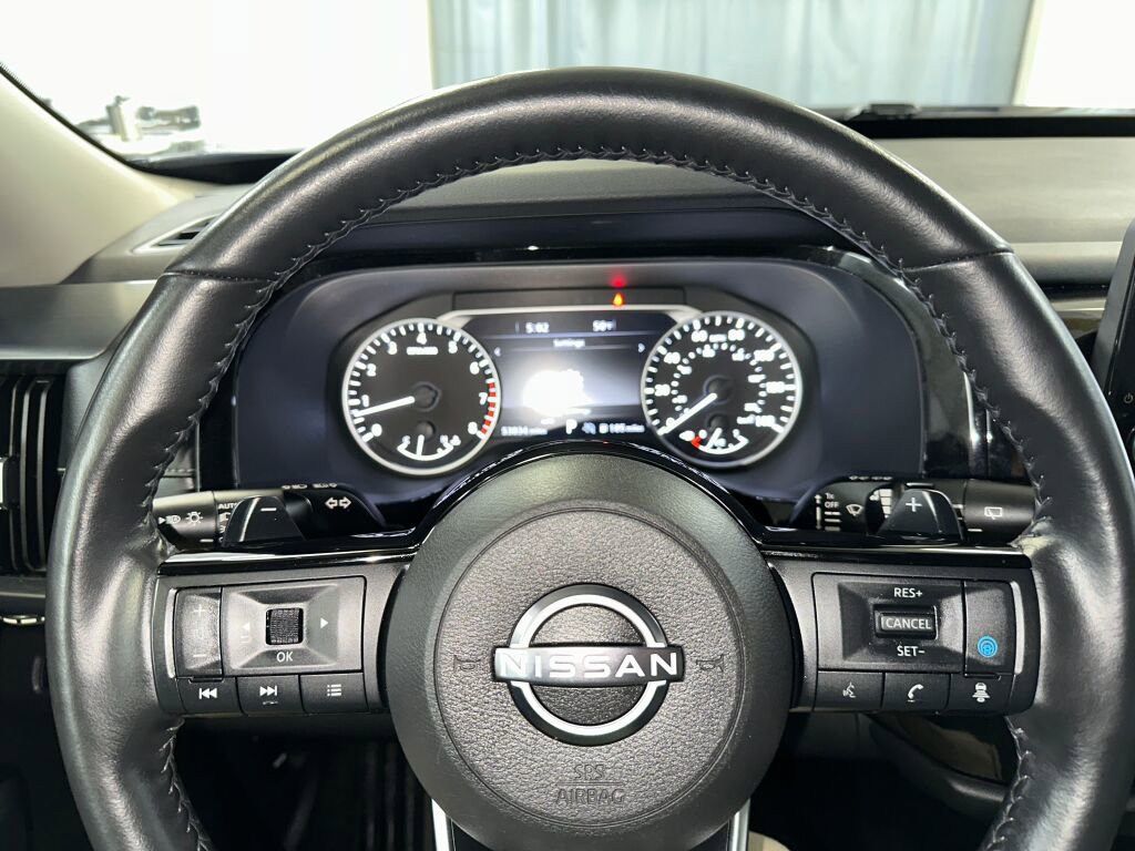 Used 2023 Nissan Pathfinder SL image 6