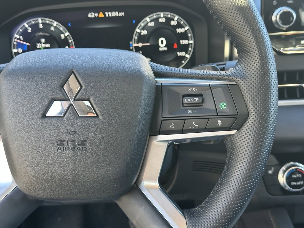 Used 2024 Mitsubishi Outlander SEL image 14