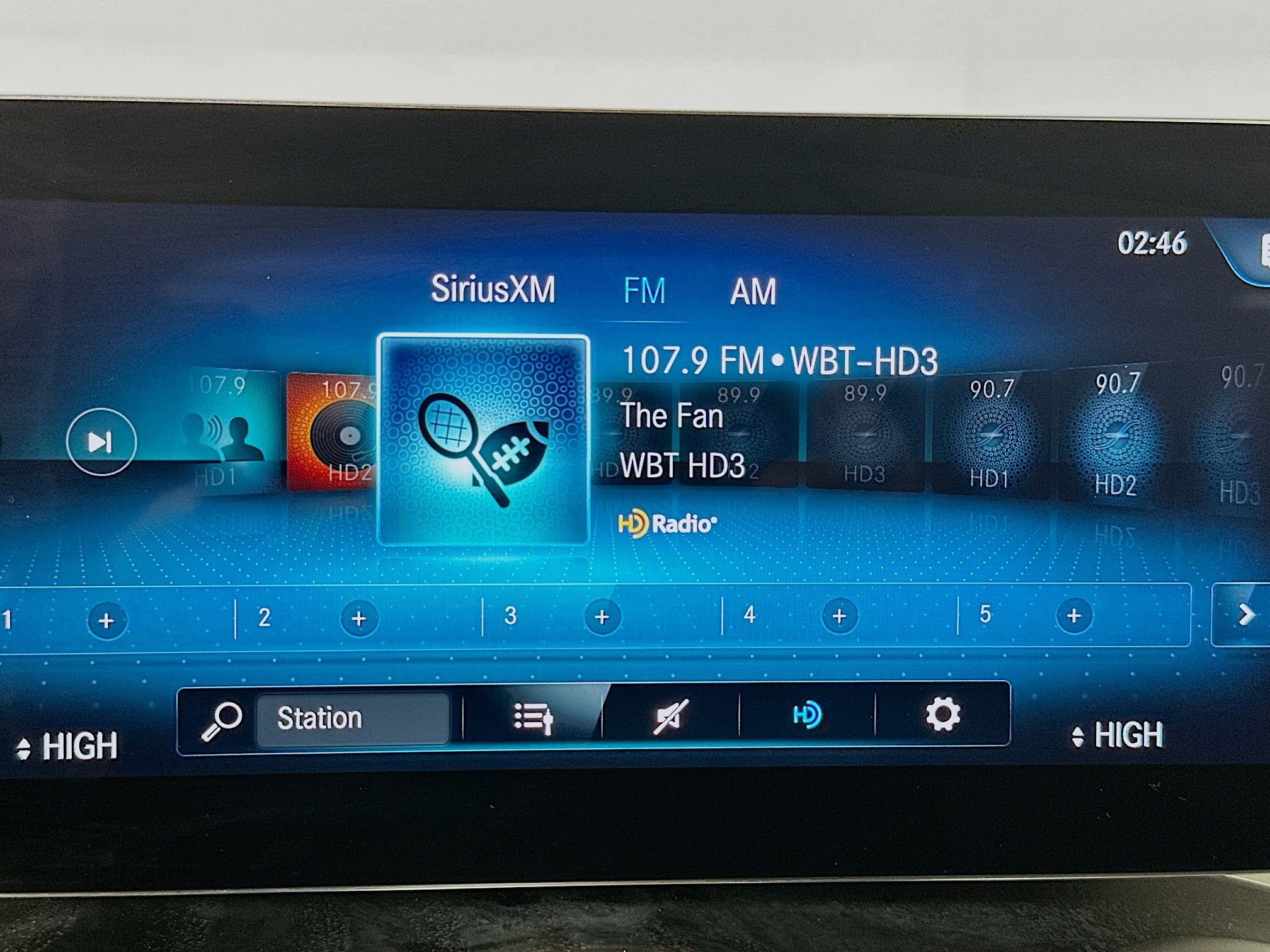 Used 2022 Mercedes-Benz GLC 300 4MATIC w/ Premium Package Lite image 21