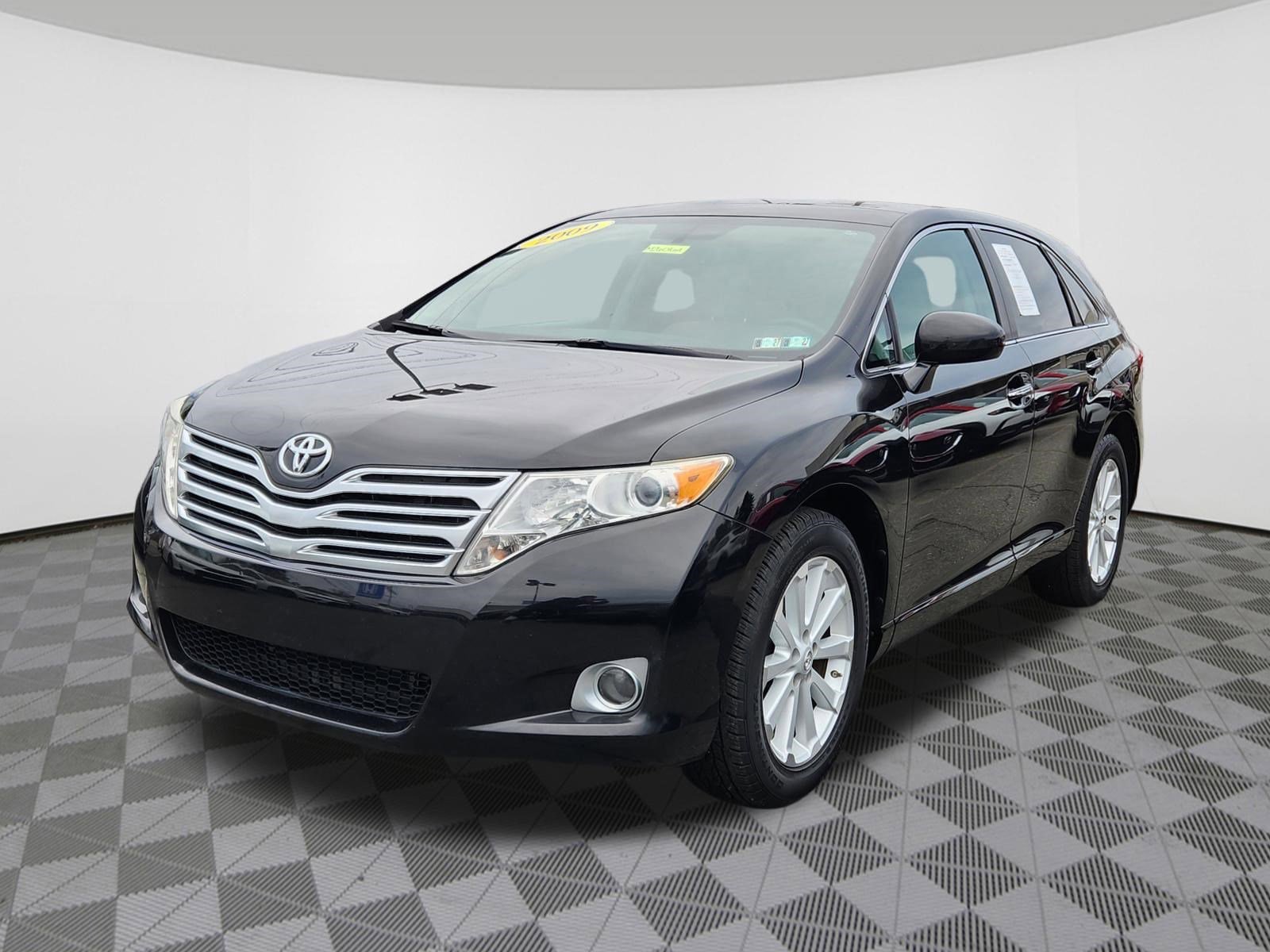 Used 2009 Toyota Venza FWD image 2