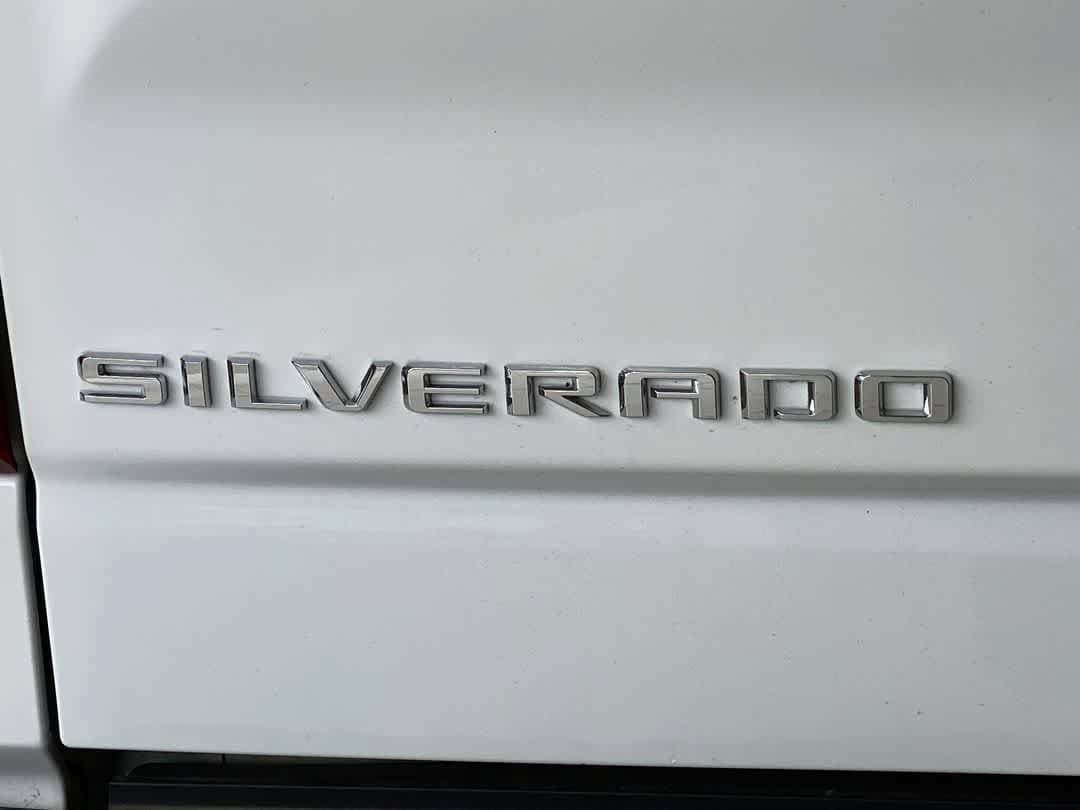 Used 2019 Chevrolet Silverado 1500 LT w/ Convenience Package AWD/4WD image 11