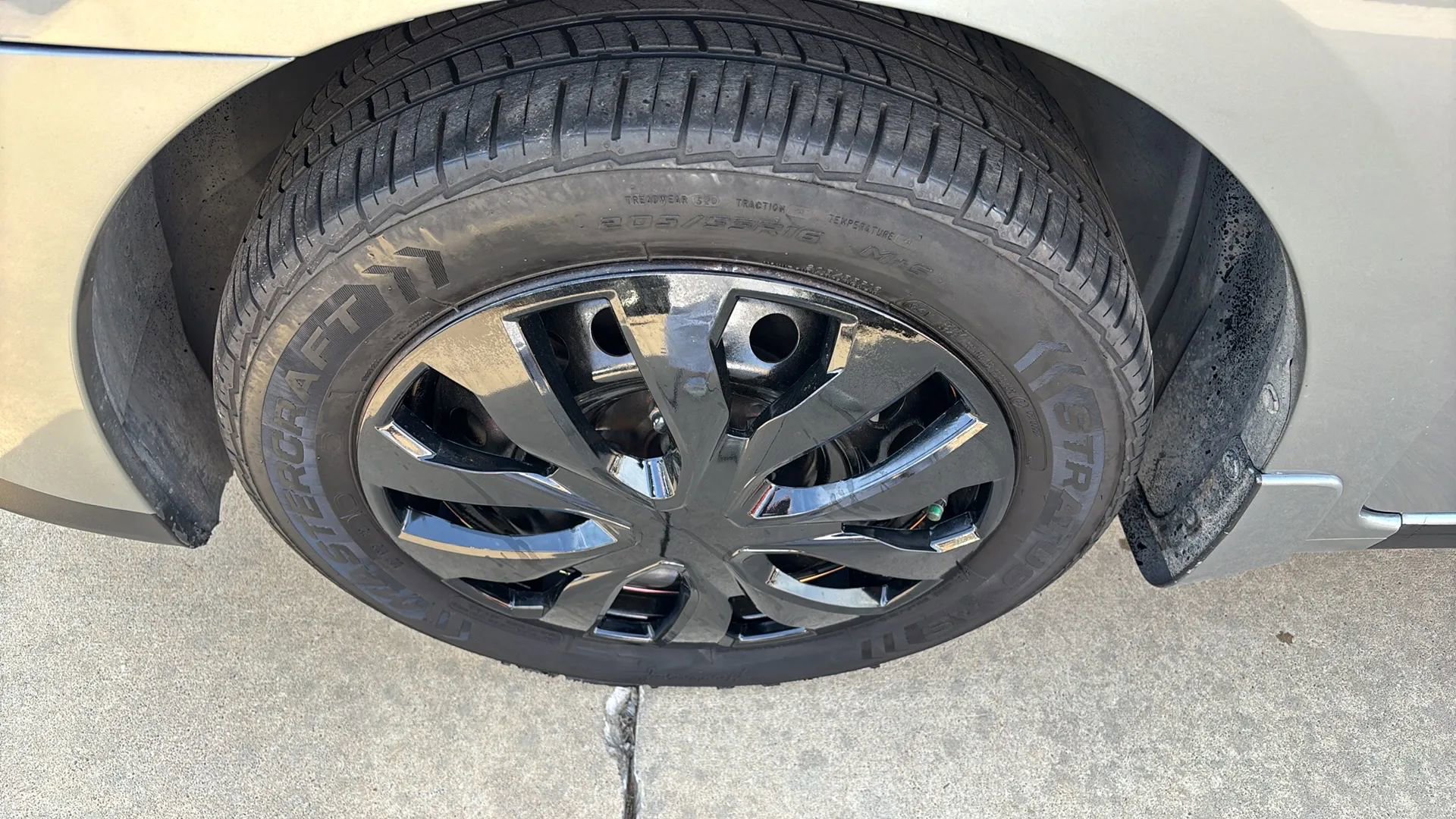 Used 2014 Nissan Sentra S FWD image 23