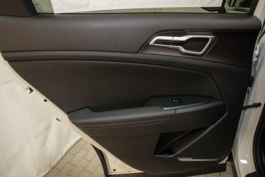 New 2026 Kia Sportage EX AWD/4WD image 11