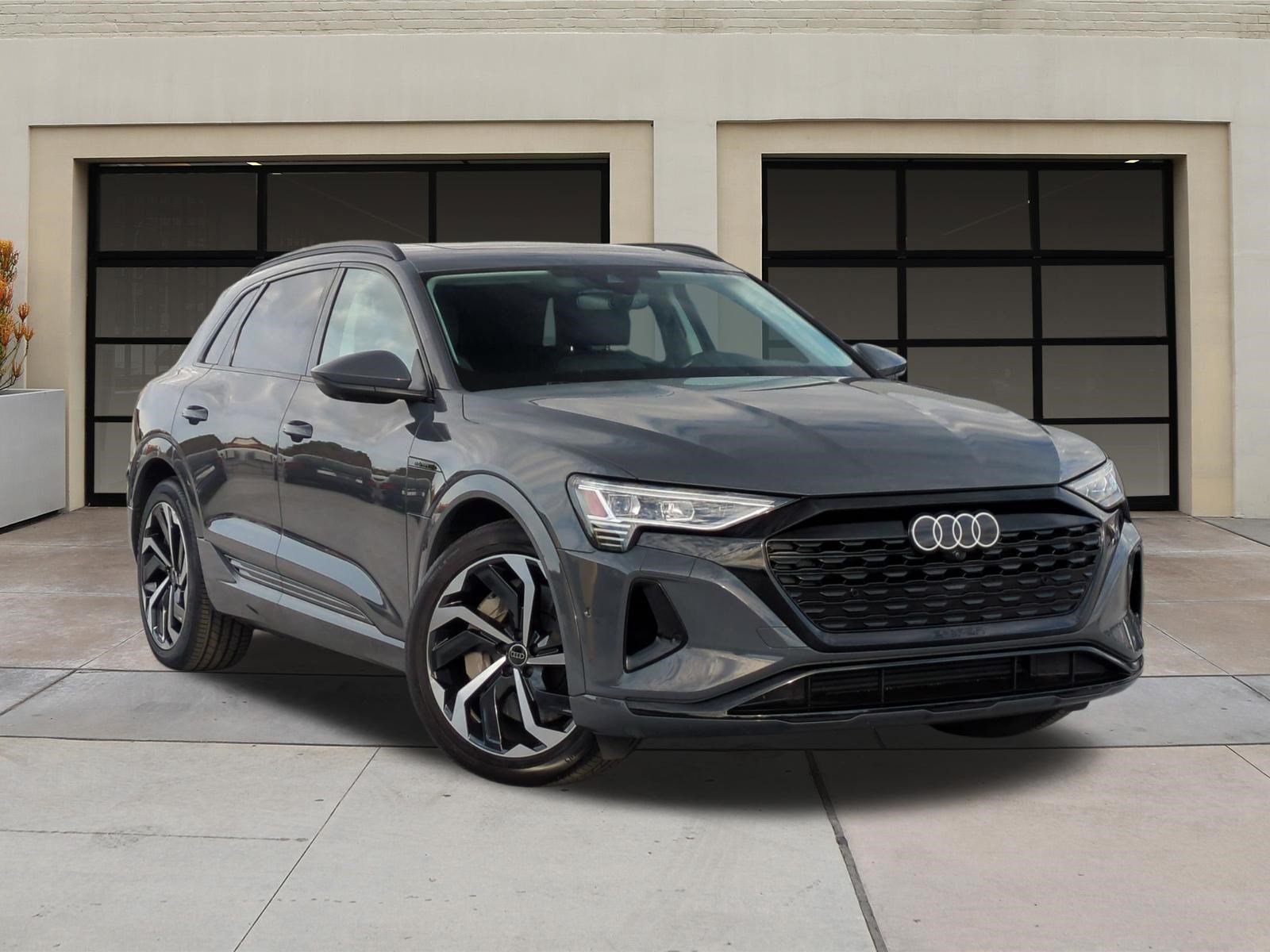 Used 2024 Audi Q8 e-tron Premium Plus AWD/4WD image 33