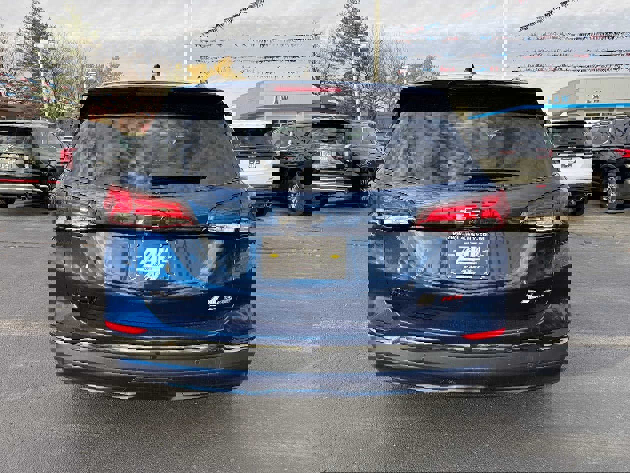 Used 2022 Chevrolet Equinox RS w/ Infotainment Package image 6