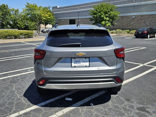 Used 2026 Chevrolet Trax LT FWD image 7