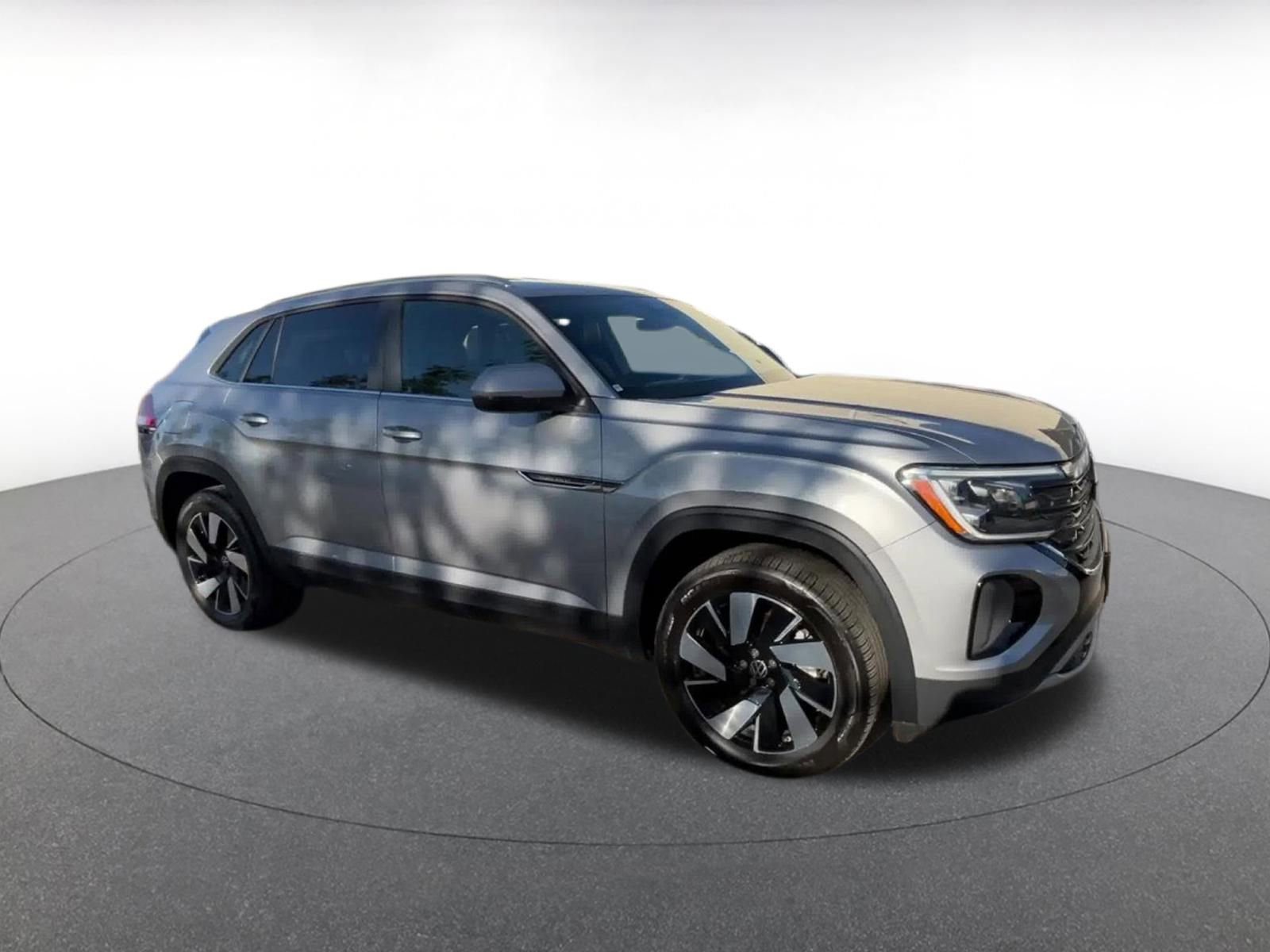 Used 2025 Volkswagen Atlas Cross Sport SE video 2