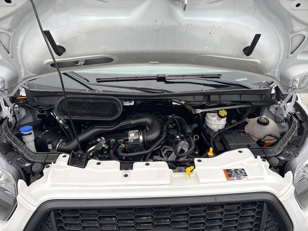Used 2023 Ford Transit 250 Medium Roof AWD image 28