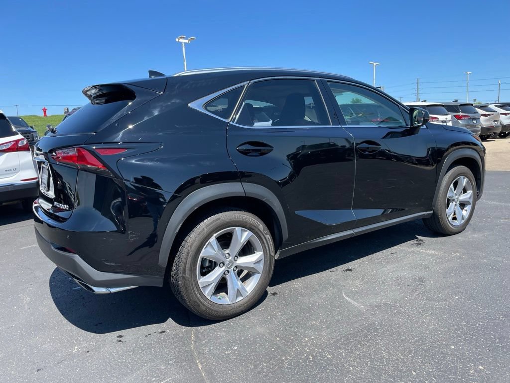 Used 2017 Lexus NX 200t FWD w/ Premium Package image 4