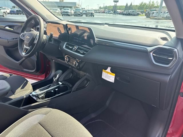 New 2026 Chevrolet TrailBlazer LT w/ LT Cold Weather Package AWD/4WD image 26