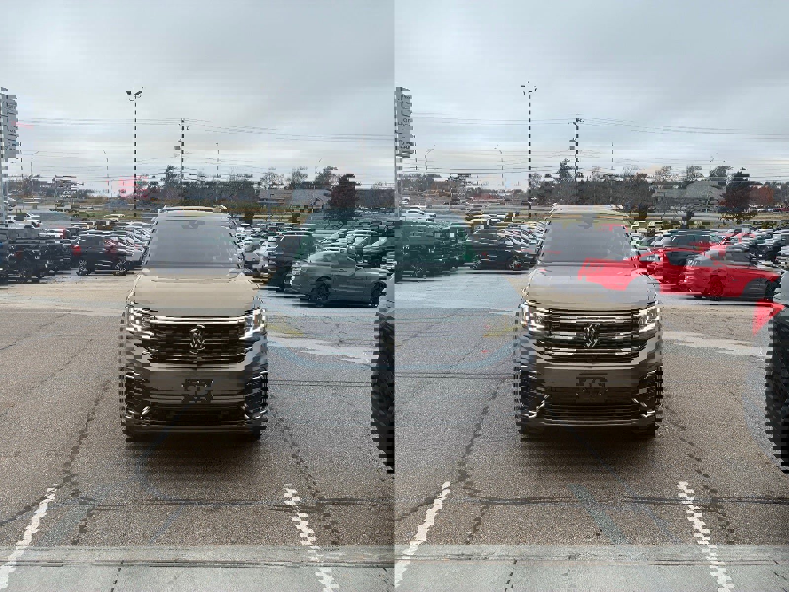 Used 2021 Volkswagen Atlas SEL Premium image 4