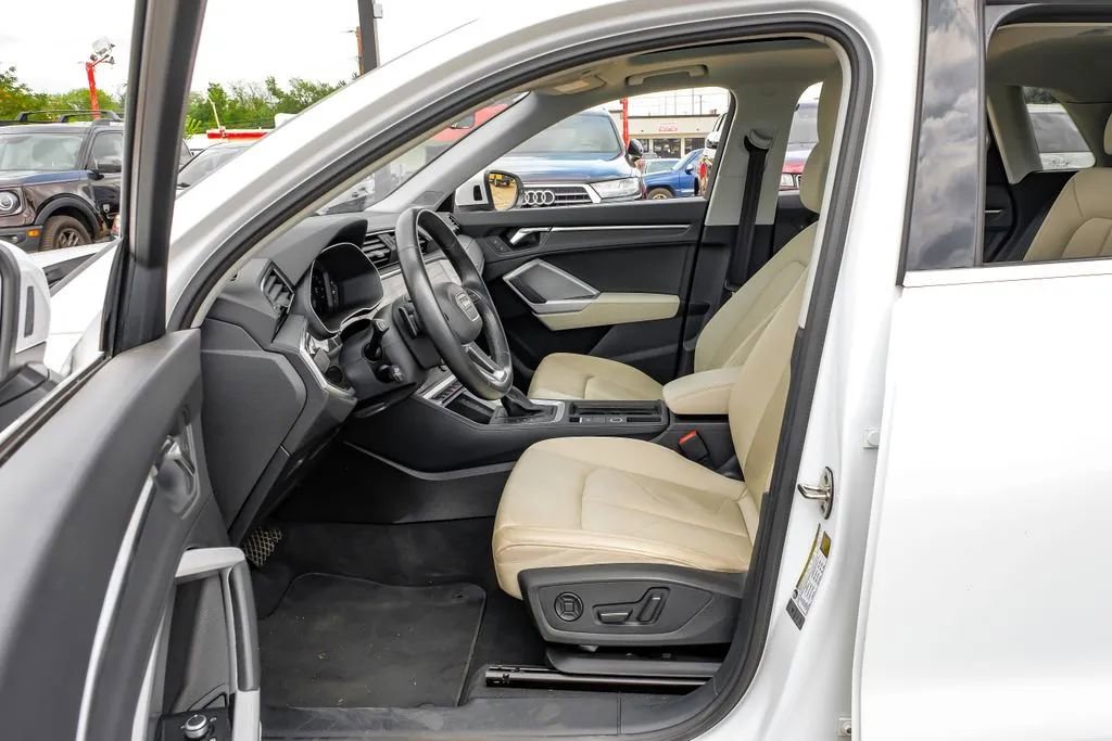 Used 2023 Audi Q3 2.0T Premium AWD/4WD image 4