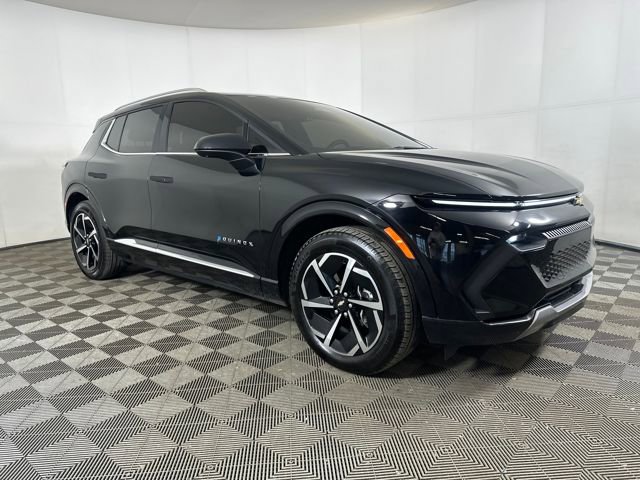 Used 2024 Chevrolet Equinox EV LT image 2