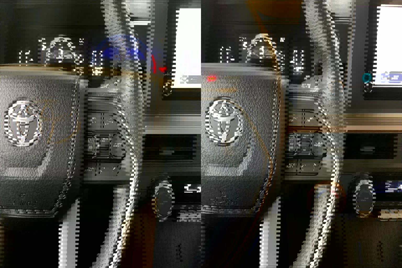 Used 2025 Toyota 4Runner SR5 image 24