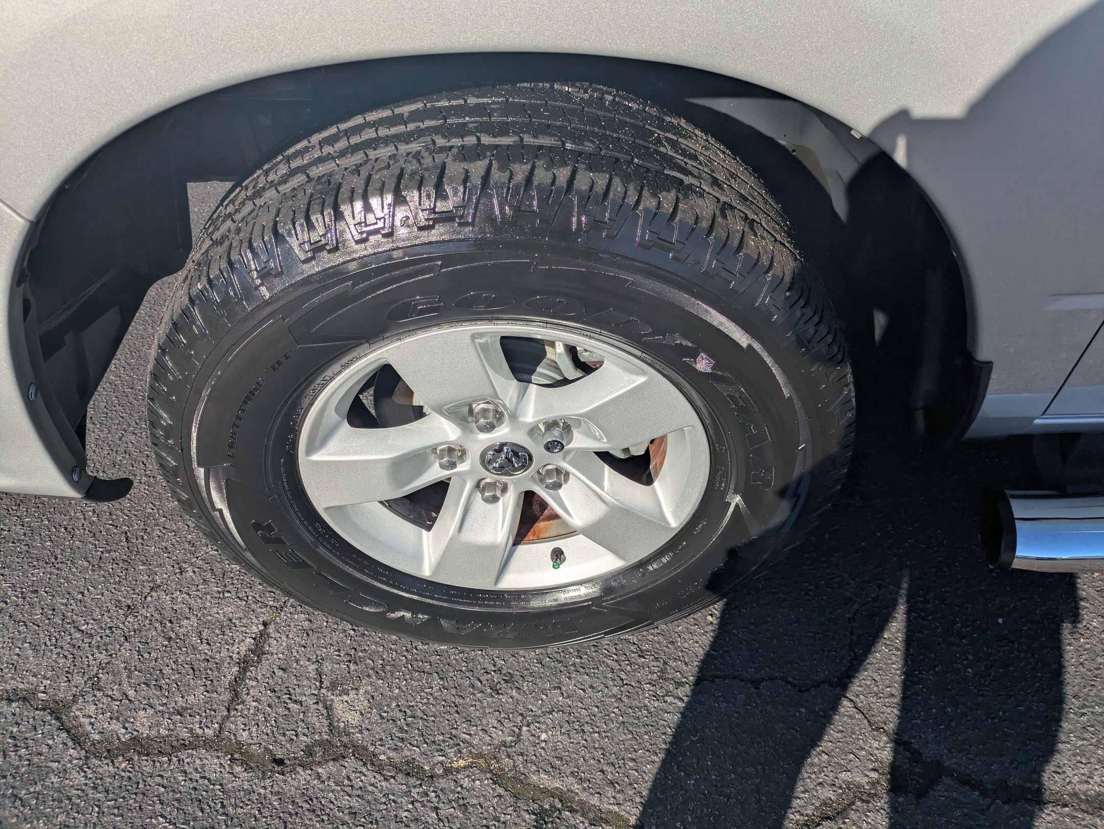 Used 2017 RAM 1500 Express image 9