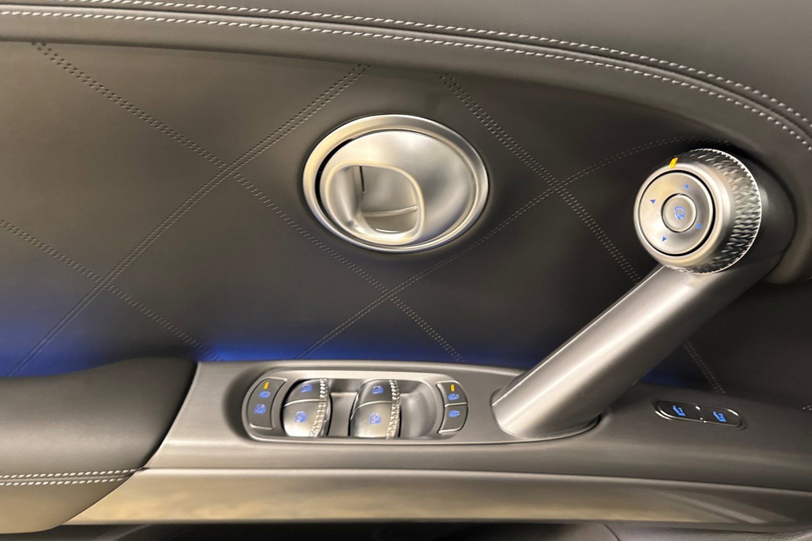 New 2026 Genesis GV60 Advance AWD/4WD image 11