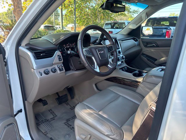 Used 2017 GMC Yukon SLT w/ Open Road Package AWD/4WD image 15