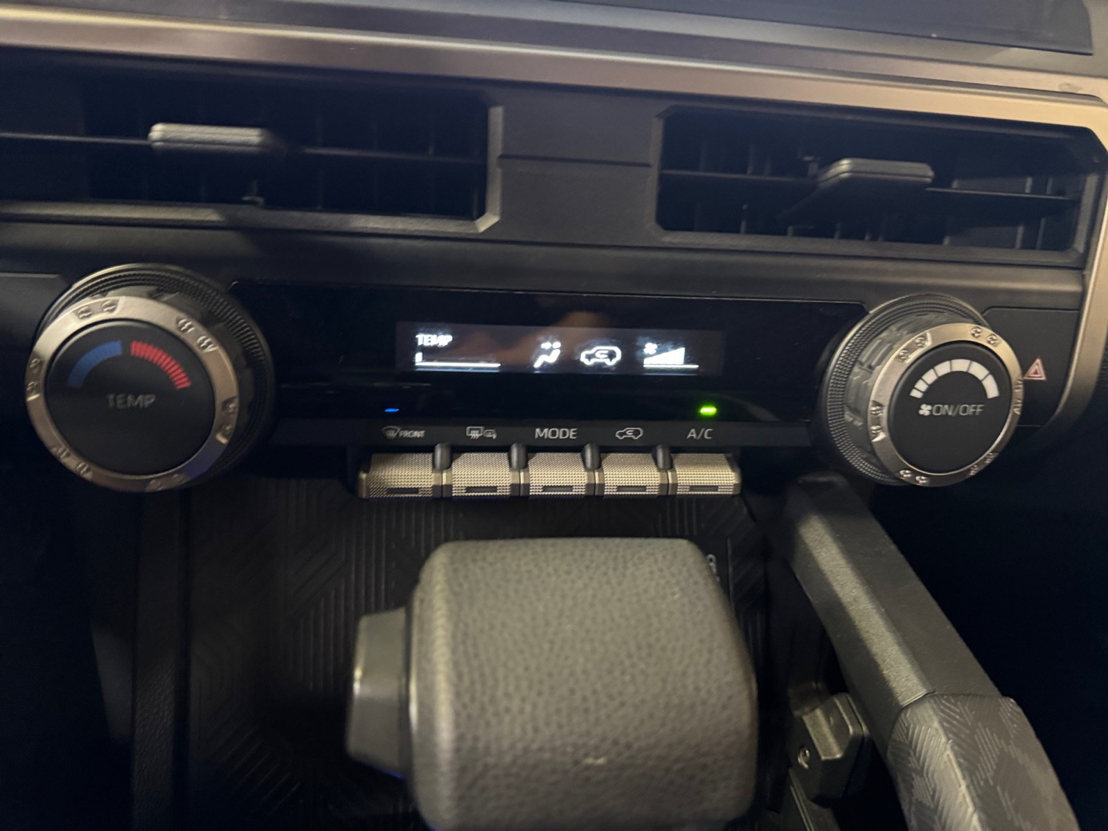Certified 2025 Toyota 4Runner SR5 AWD/4WD image 12