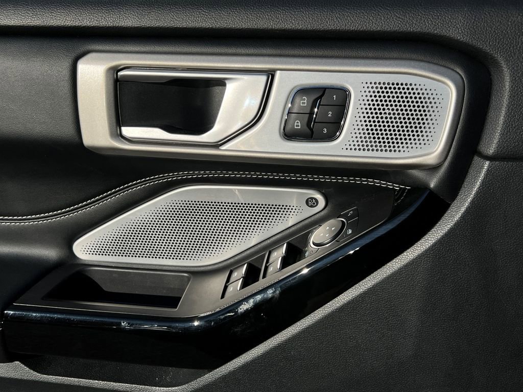 Used 2023 Ford Explorer ST w/ Equipment Group 401A image 28