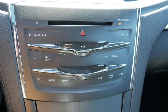 Used 2013 Lincoln MKS FWD image 25