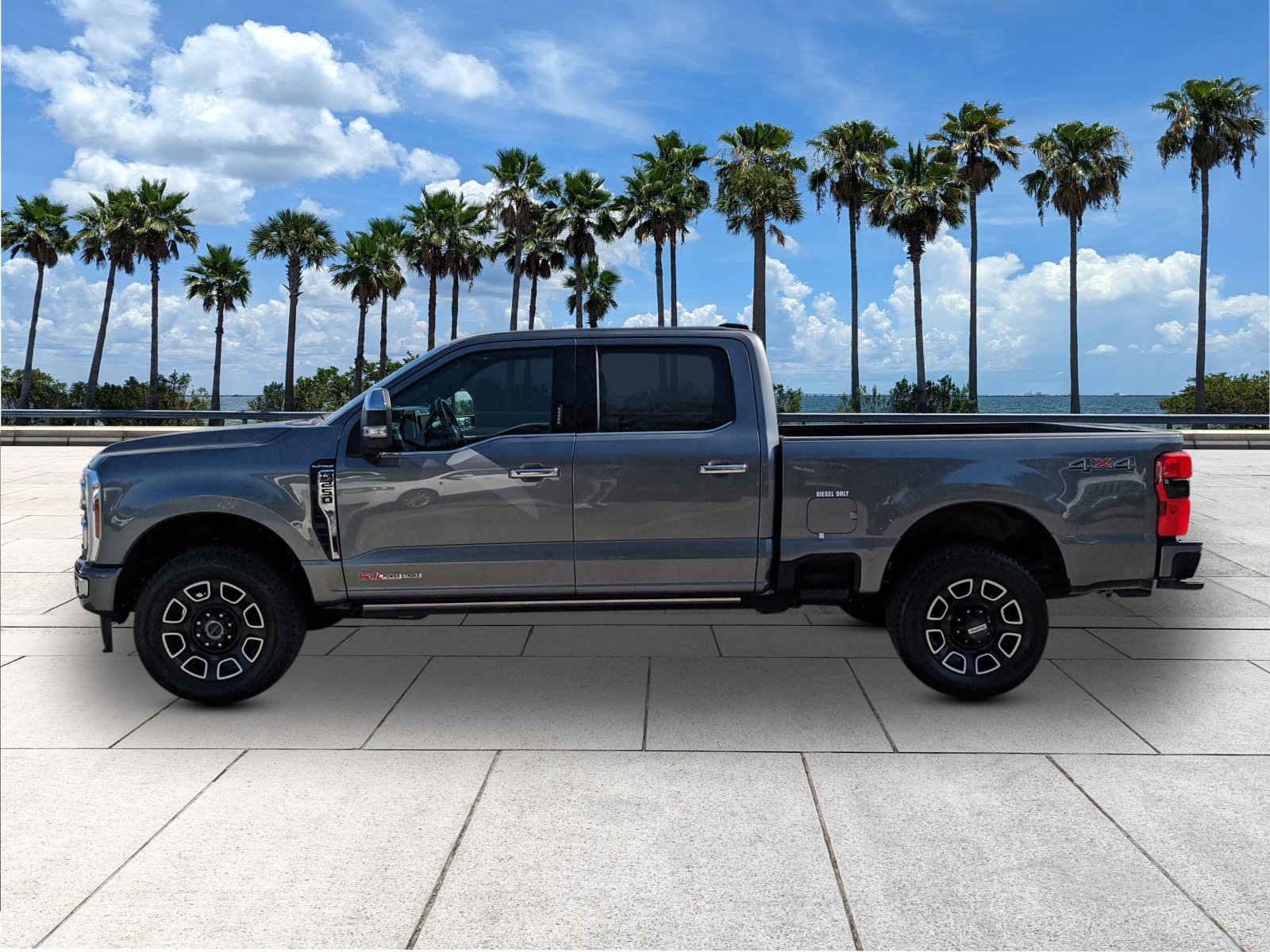 Used 2024 Ford F250 Platinum image 5