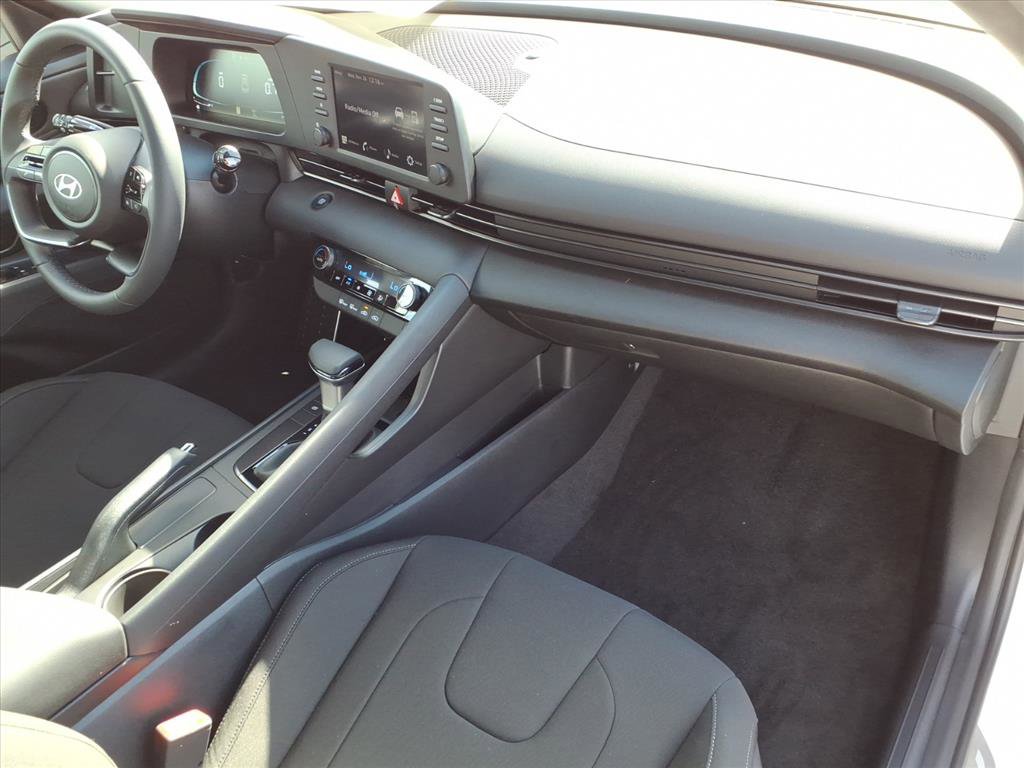 New 2026 Hyundai Elantra Sport image 19