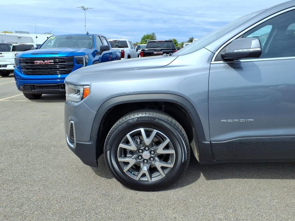 Used 2021 GMC Acadia SLE FWD image 25