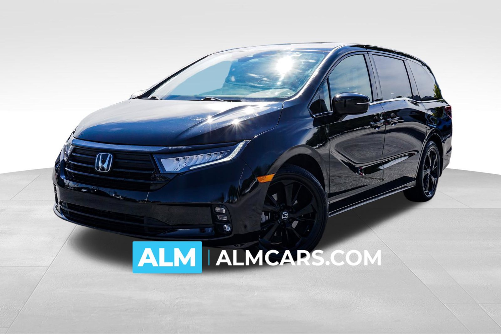 Used 2024 Honda Odyssey Sport image 1