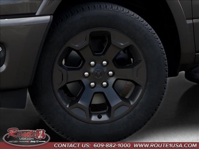 New 2026 RAM 1500 4x4 Crew Cab image 9