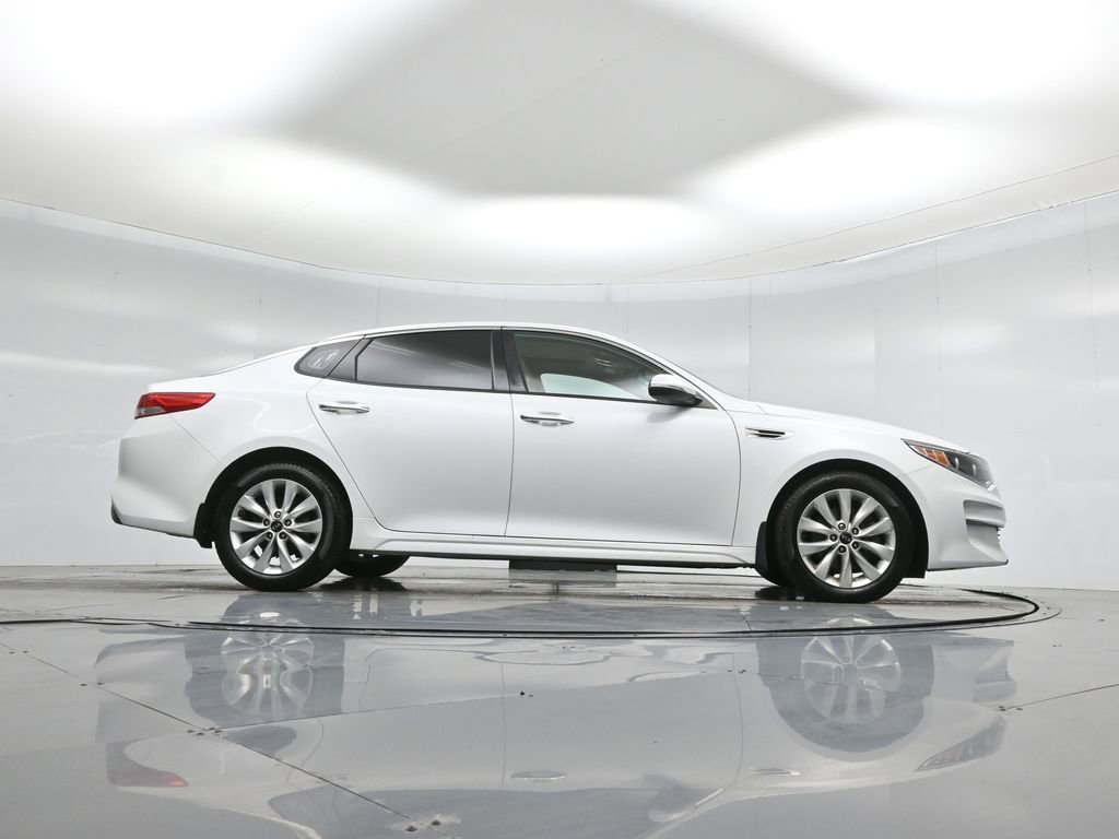 Used 2016 Kia Optima EX w/ Premium Package image 44
