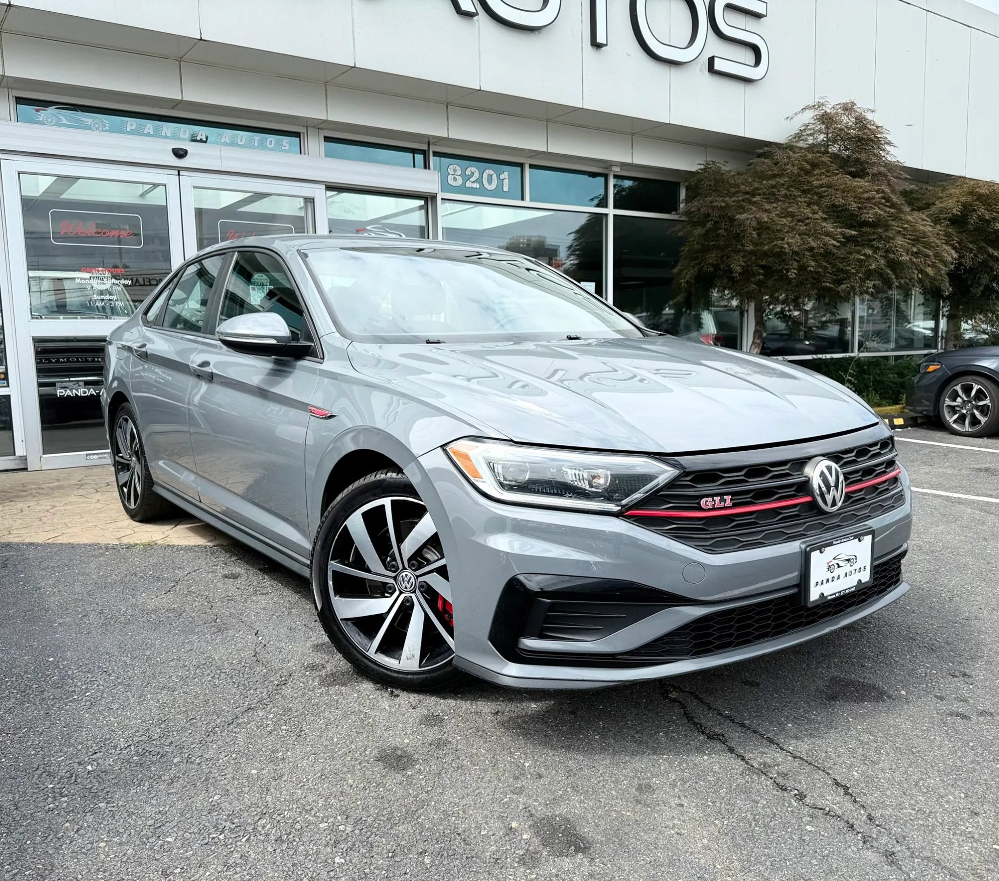 Used 2019 Volkswagen Jetta GLI FWD image 1