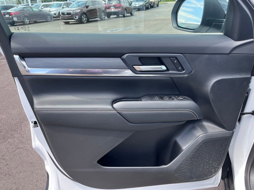 Used 2026 GMC Terrain Elevation w/ LPO, Floor Liner Package FWD image 5