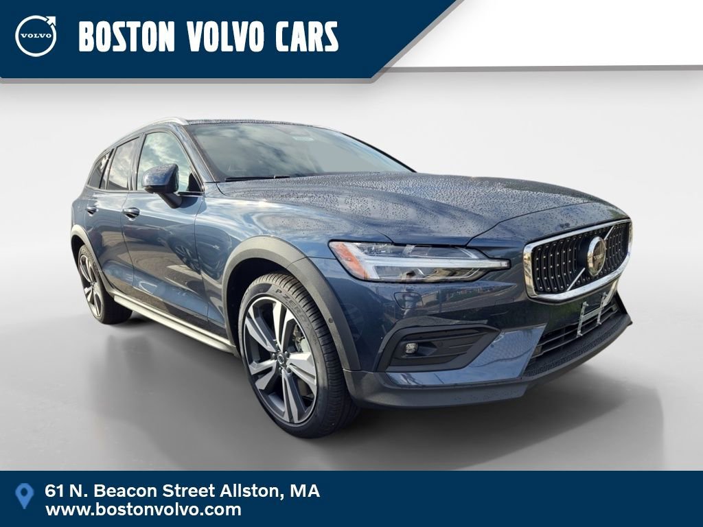 New 2026 Volvo V60 B5 Cross Country Plus w/ Protection Package Premier