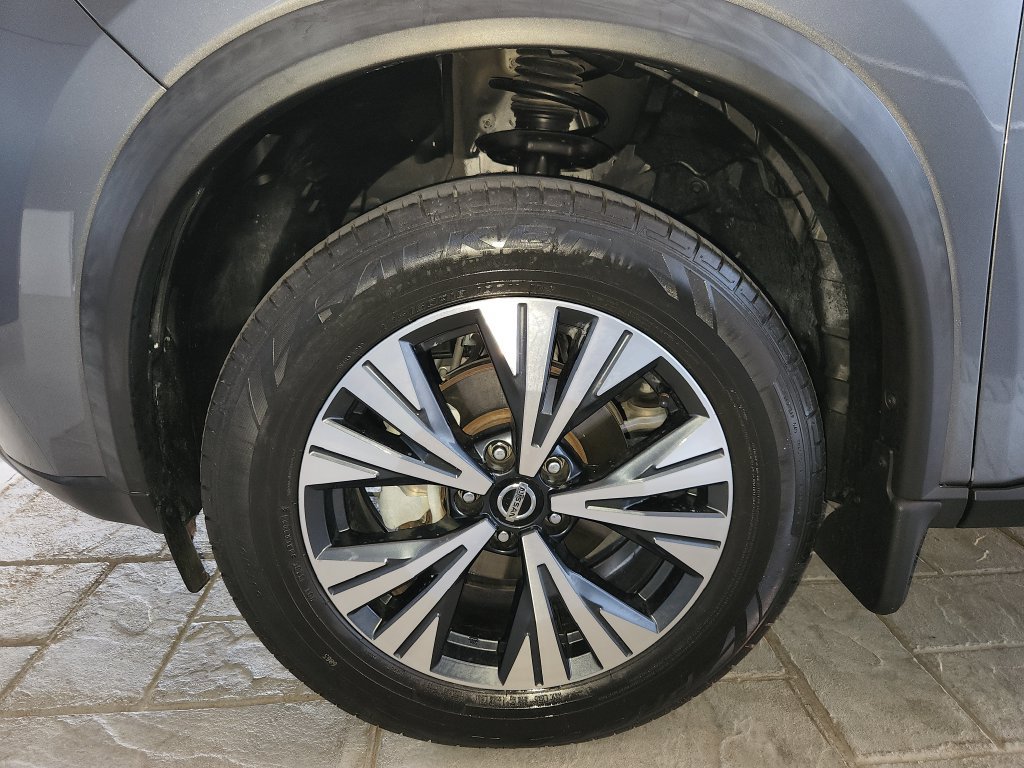 Used 2021 Nissan Rogue SV FWD image 31