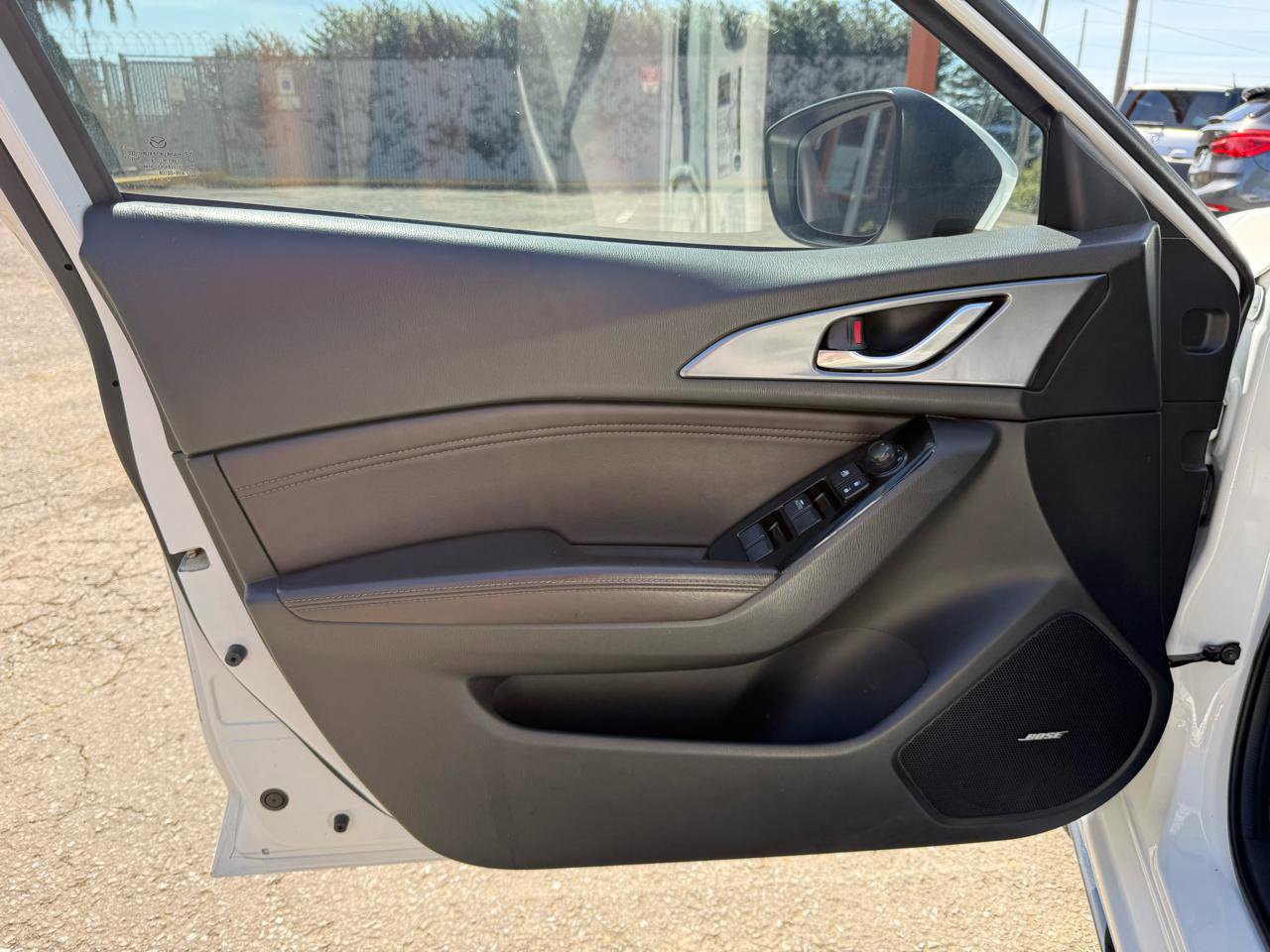 Used 2017 MAZDA MAZDA3 Grand Touring FWD image 14