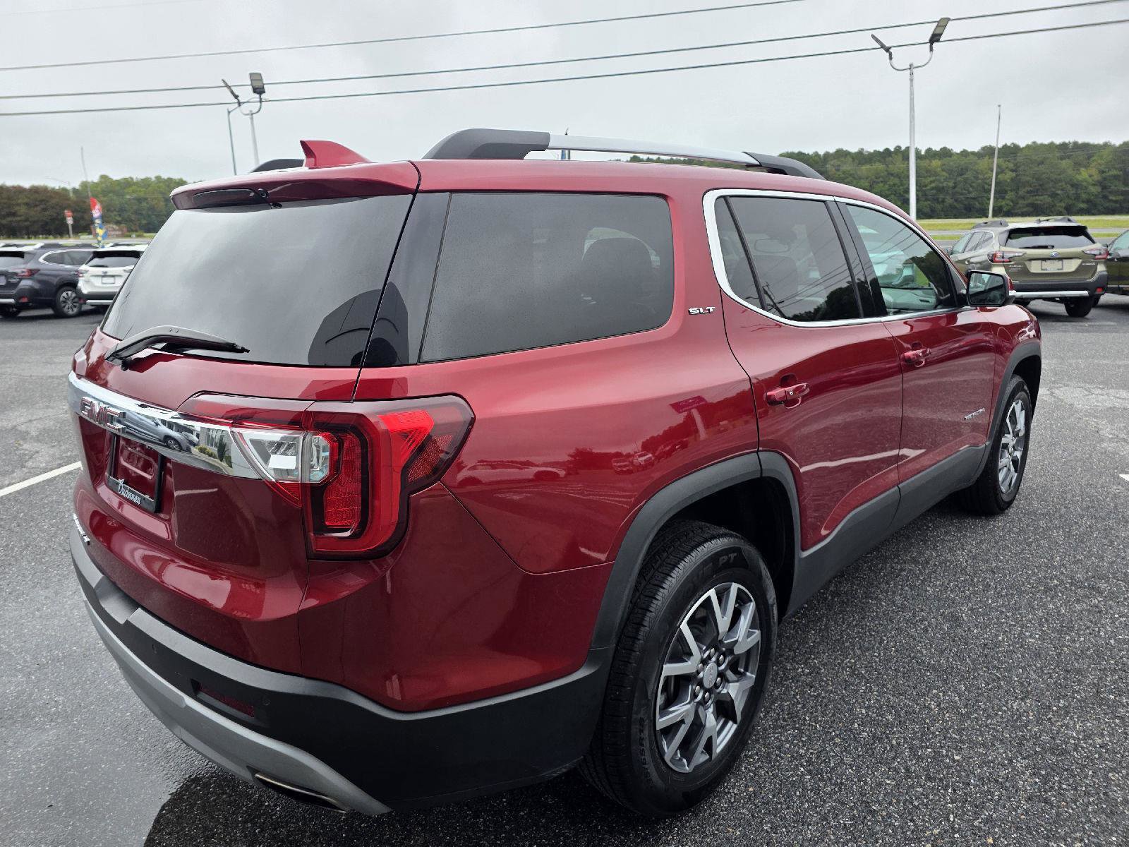 Used 2023 GMC Acadia SLT image 5