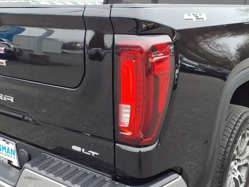 Used 2025 GMC Sierra 1500 SLT image 9