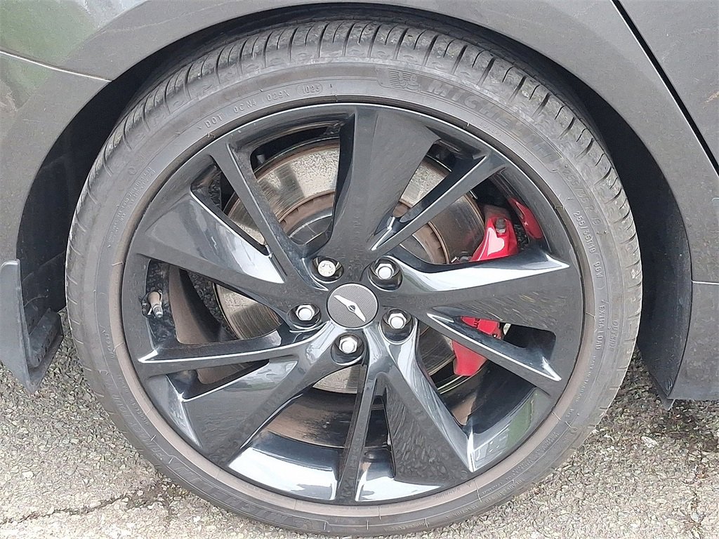 Used 2023 Genesis G70 3.3T w/ Sport Prestige Package image 9